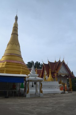mae sot temple